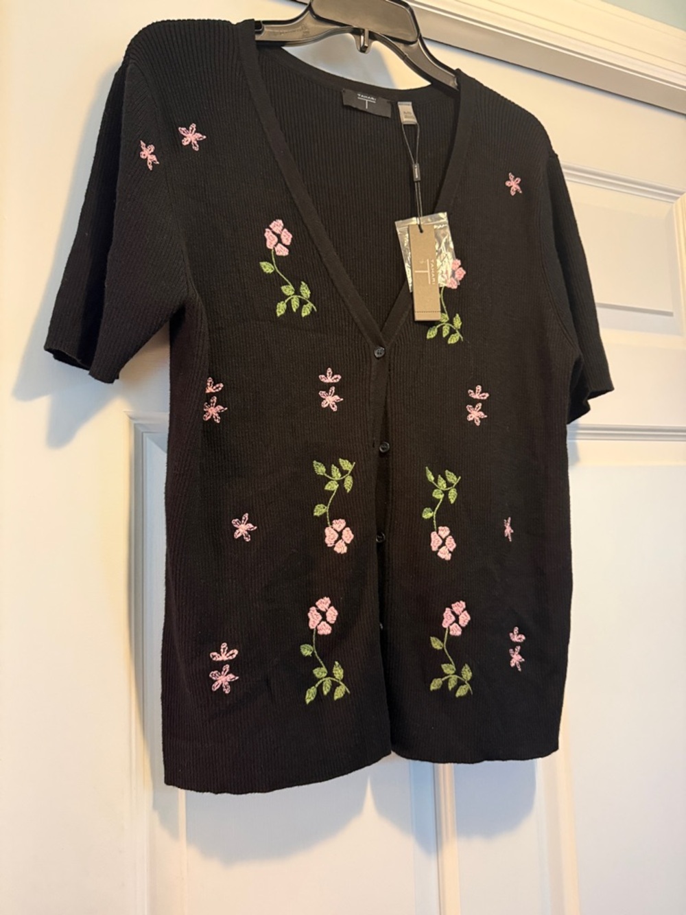 Tahari Black Short-Sleeve Cardigan with Pink Floral Embroidery Beautiful! XL NWT